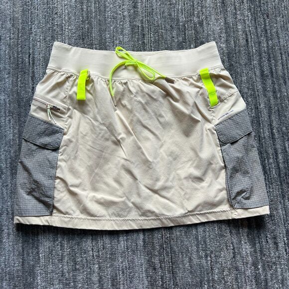 Lululemon Multi-Pocket Cargo High-Rise Hiking Skirt / Skort in Prosecco, size 12 - Picture 2 of 7